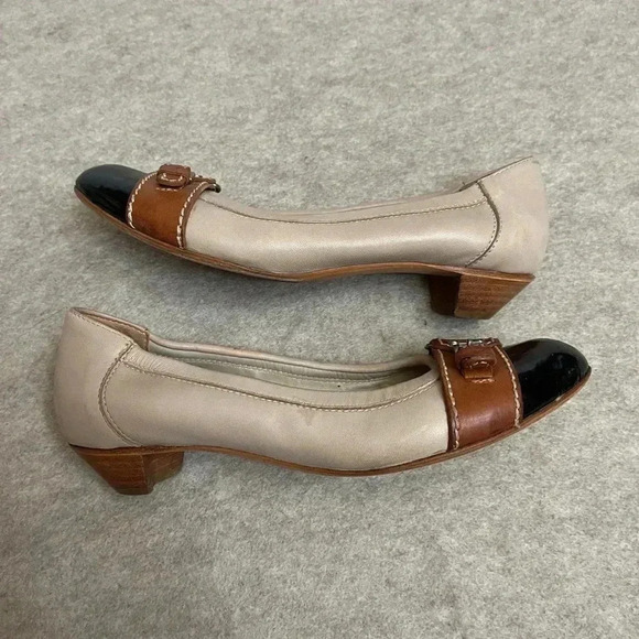 AGL Attilio Giusti Leombruni Italy Leather Camel
Black Cap Toe Pumps size EU 36 - Picture 7 of 13